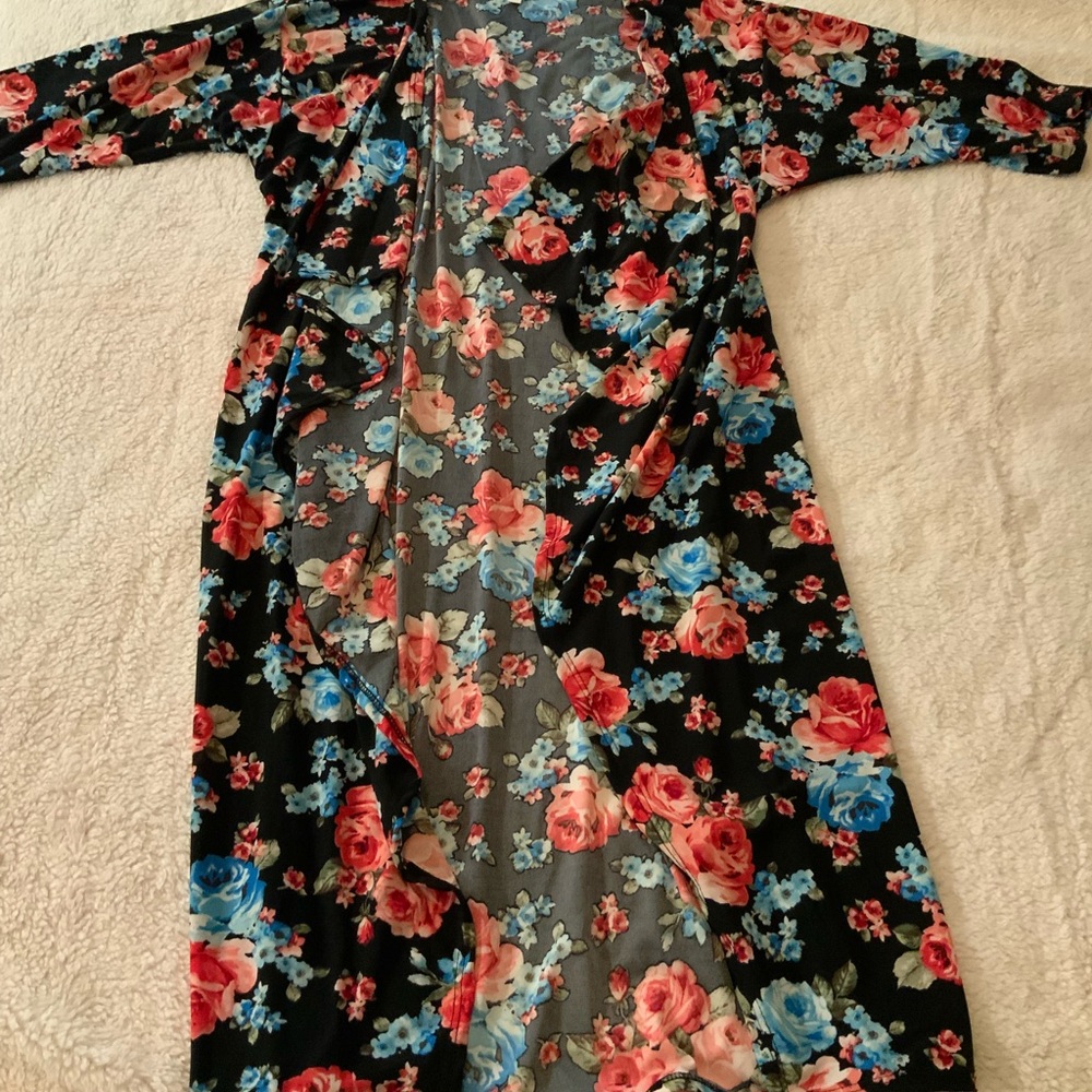Small - LuLaRoe Shirley Kimono